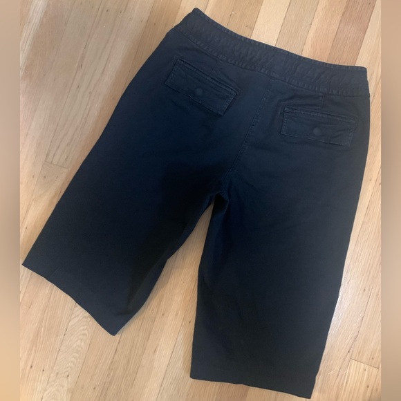 VGUC LIZ CLAIBORNE LIZWEAR BLACK COTTON STRETCH BERMUDA SHORTS SIZE 8 - Picture 4 of 13